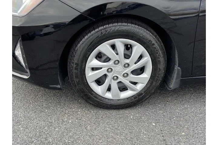 Hyundai ELANTRA 2020 SE 4dr image 8