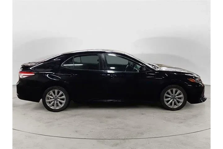 $14961 : Toyota Camry 2018 LE 4dr Sed image 6