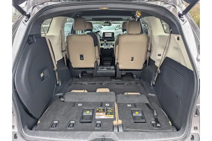 $33499 : Toyota Sienna 2021 XLE 7-Pas image 6