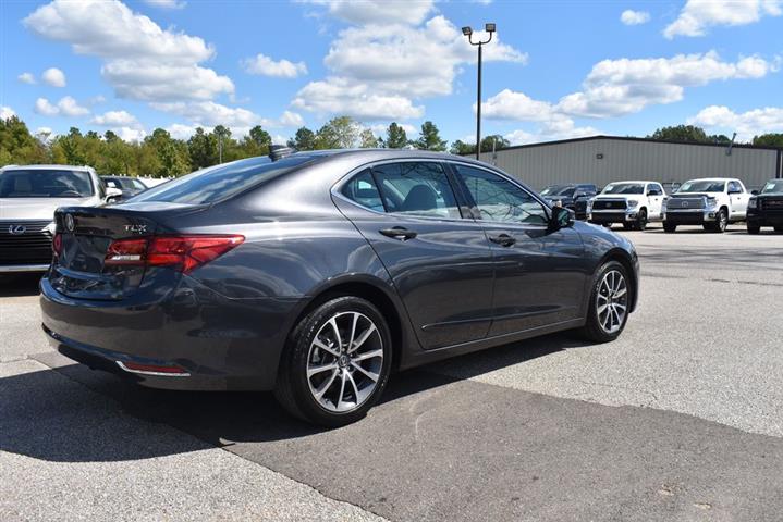 2015 TLX V6 w/Tech image 10