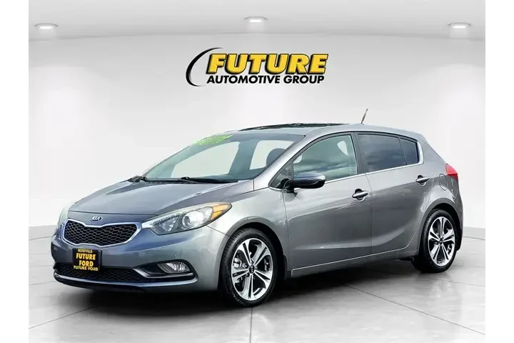 $9988 : Kia Forte5 2016 LX 4dr Hatch image 8