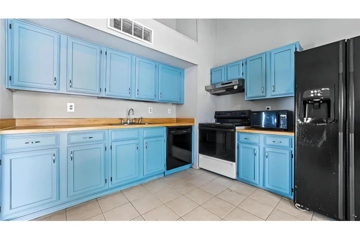 $2050 : casa de renta image 2