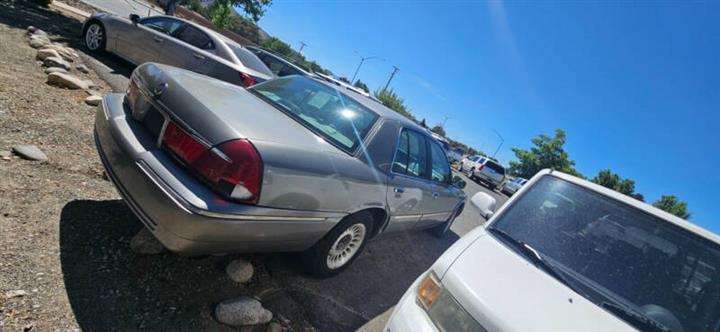 $700 : 2002 Grand Marquis LS Premium image 4