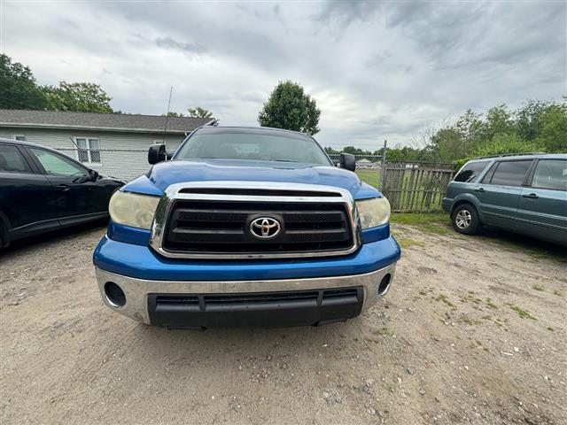 $16995 : 2010 Tundra image 1