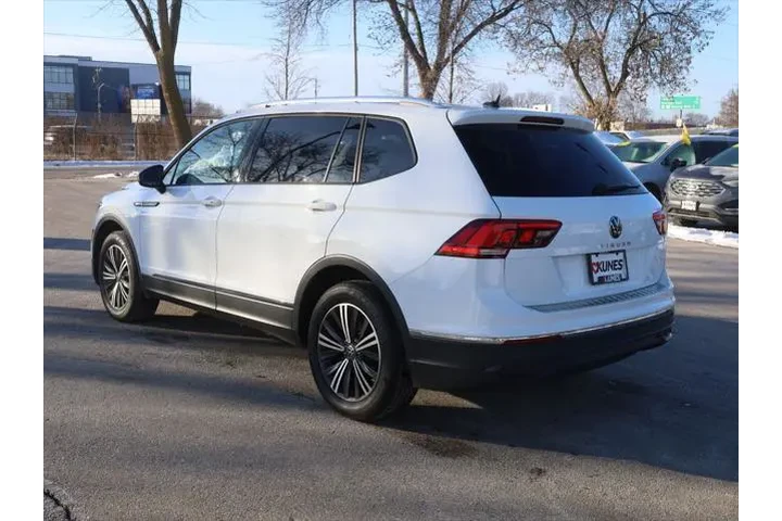 $21977 : Volkswagen Tiguan 2024 Wolfs image 7