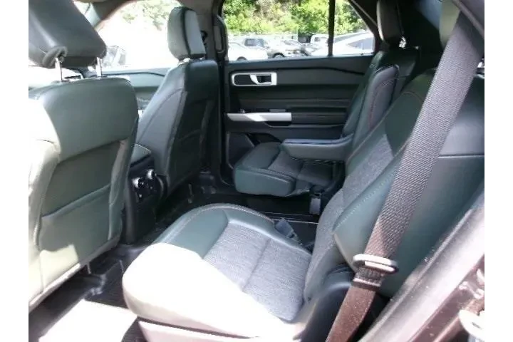 $37996 : Ford Explorer 2022 AWD Timbe image 8