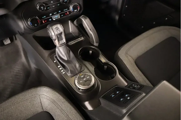 $37979 : Ford Bronco 2023 4x4 Big Ben image 8