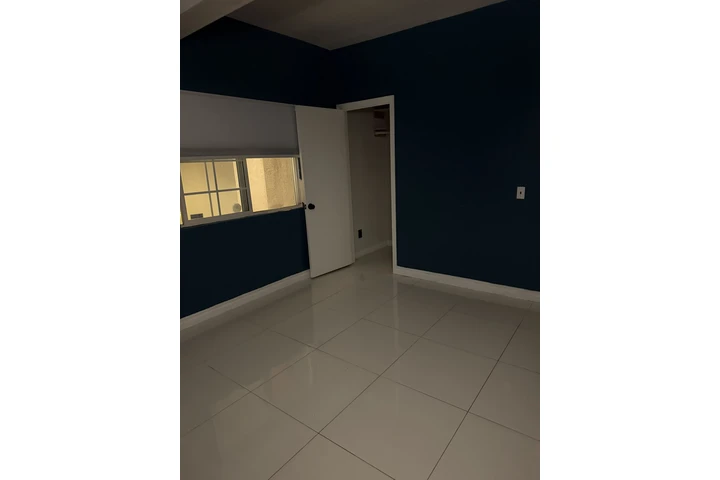 $850 : Cuarto image 1