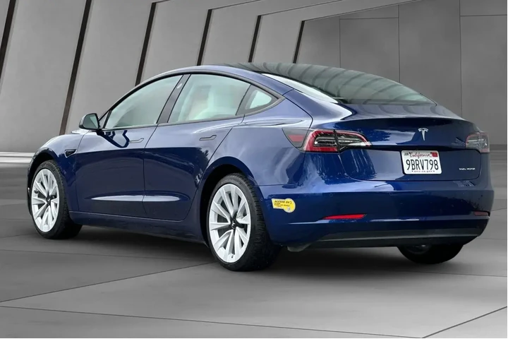 $22300 : Tesla Model 3 2022 AWD Long image 10