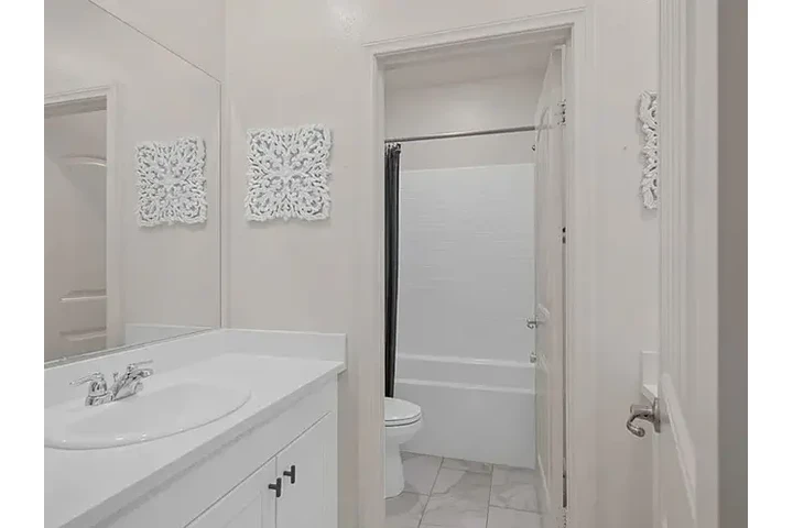 $2000 : HOUSE FOR RENT image 8