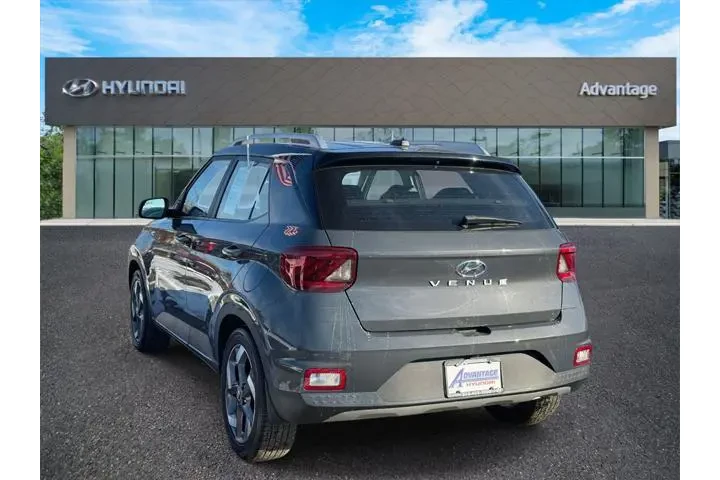 $22888 : Hyundai VENUE 2024 Limited 4 image 7
