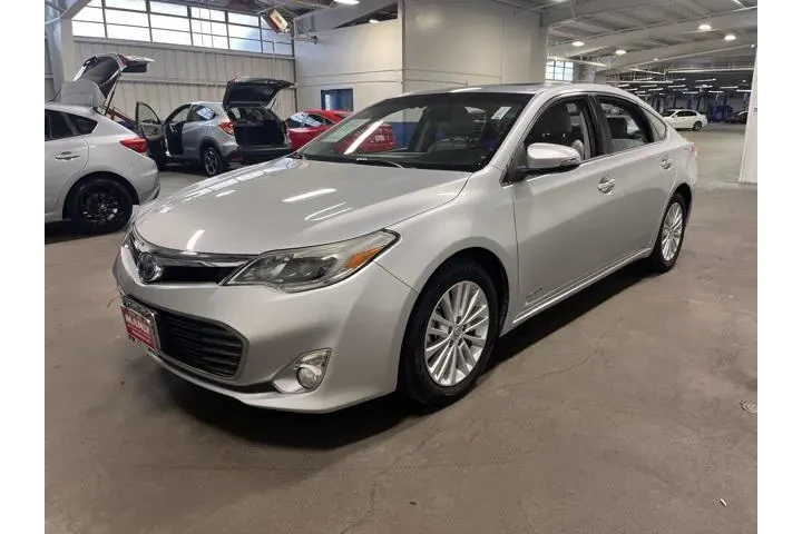 $11985 : Toyota Avalon Hybrid 2013 Li image 7