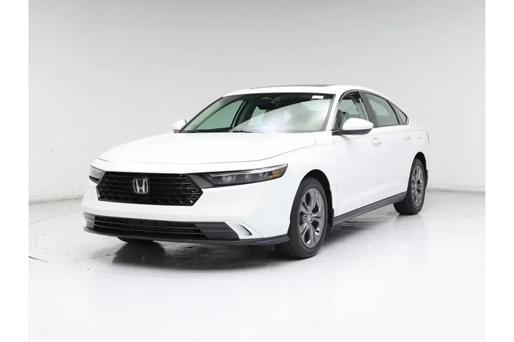 $27998 : Honda Accord 2023 EX 4dr Sed image 4