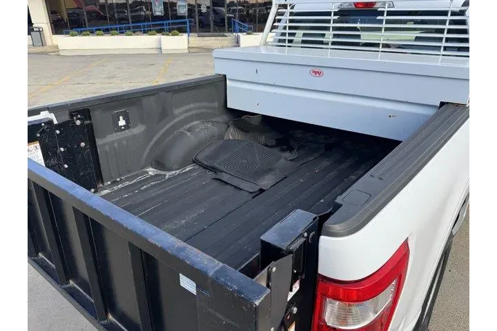 $33647 : Ford F-150 2021 4x2 XL 4dr S image 8