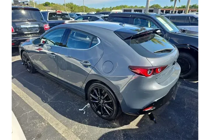 $27990 : Mazda Mazda3 Hatchback 2024 image 4