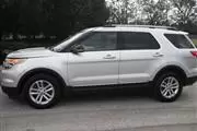 2013 Ford EXPLORER XLT en Los Angeles