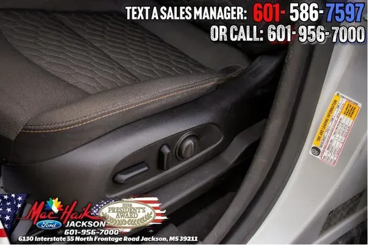 $11495 : Chevrolet Equinox 2018 LT 4d image 9