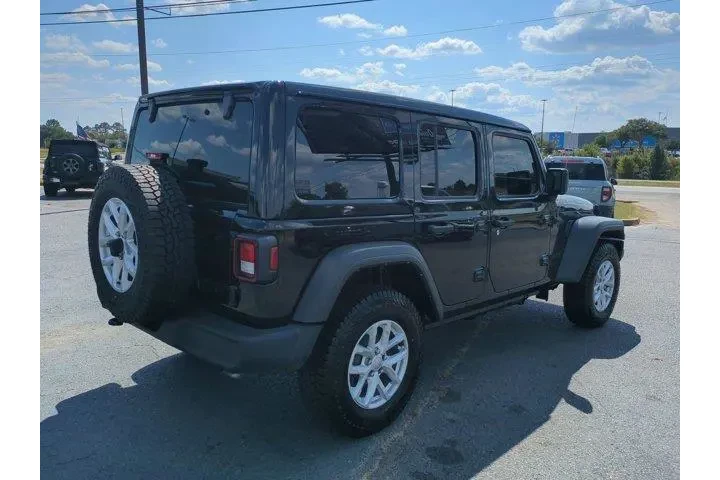 $30987 : Jeep Wrangler 2023 4x4 Sport image 4