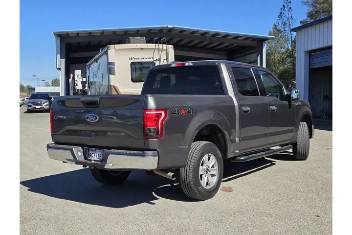 $22500 : Ford F-150 2017 4x4 XLT 4dr image 4