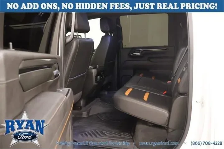 GMC Sierra 2500HD 2024 4x4 A image 10