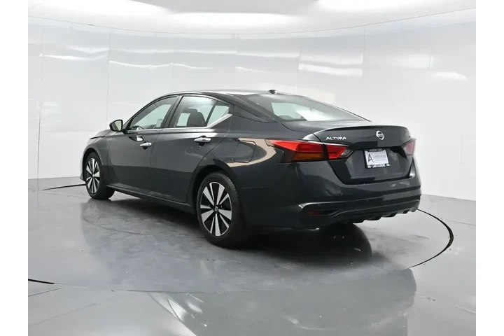 $15314 : Nissan Altima 2022 2.5 SV 4d image 6