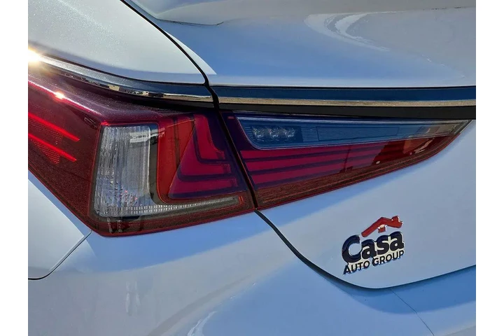 $35995 : Lexus ES 350 2022 F SPORT 4d image 10