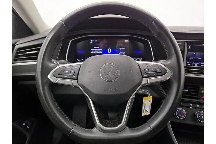 $18998 : Volkswagen Jetta 2024 S 4dr image 10
