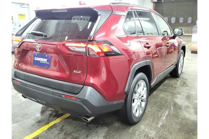 $22998 : Toyota RAV4 2019 XLE Premium image 5