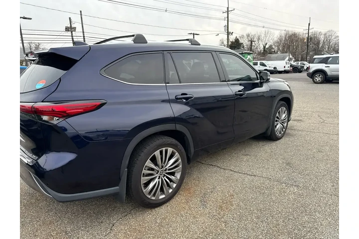 $38800 : Toyota Highlander 2021 AWD P image 8