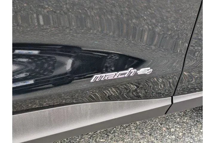 $28110 : Ford Mustang Mach-E 2024 AWD image 9