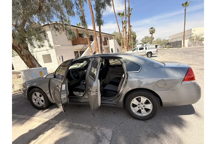 $1200 : Vendo carro Impala 2008 image 3