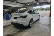 $28590 : Tesla Model Y 2023 AWD 4dr C thumbnail