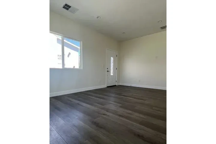 $900 : Lindo de 2 dormitorios image 1