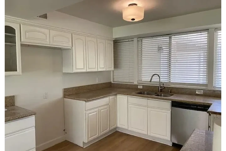 $3100 : Nice 3 bedroom house image 7