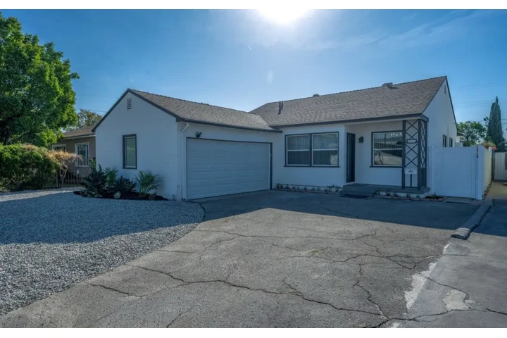 $2500 : 3 bedroom house in Los Angeles image 1