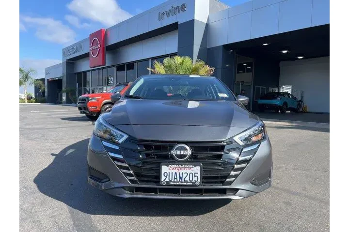 $19788 : Nissan Versa 2025 SV 4dr Sed image 2