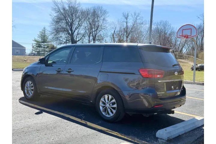 $6999 : 2019 Sedona LX image 7