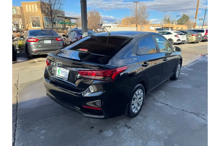 2020 Accent SE 4-Door 6A image 5