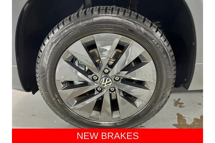 $17888 : 2022 Taos 1.5T S image 9