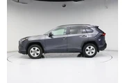 $26998 : Toyota RAV4 2021 AWD XLE 4dr thumbnail