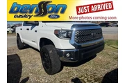 Toyota Tundra 2019 4x4 SR5 4 en Greenville