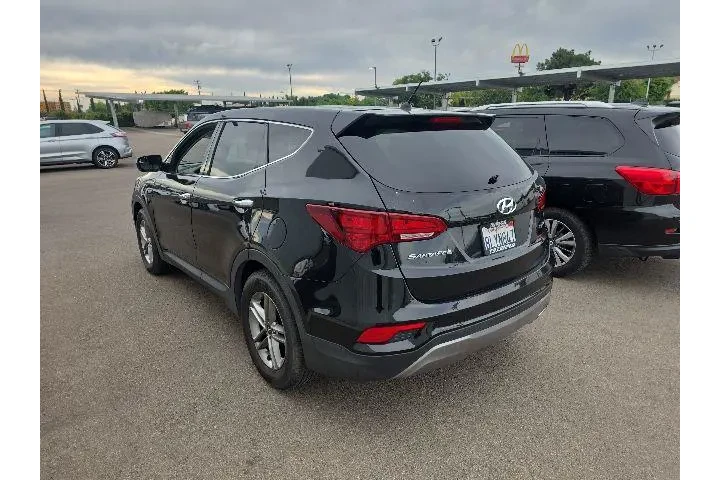 $8900 : Hyundai SANTA FE Sport 2018 image 4