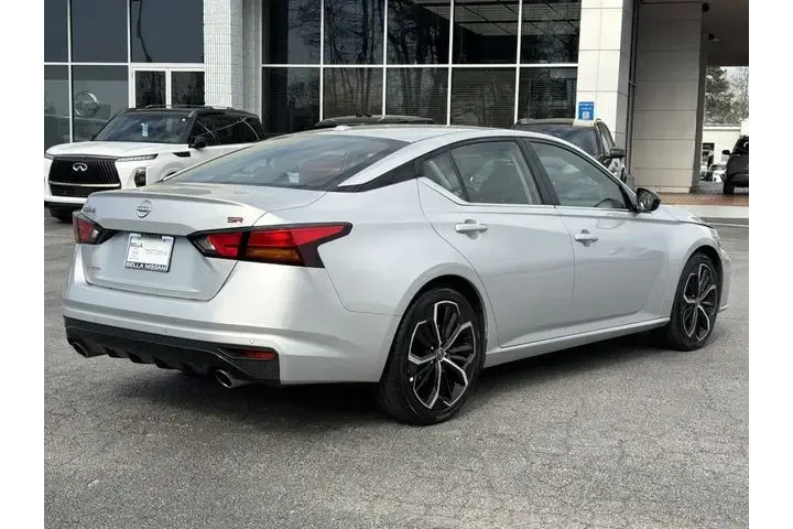 $20294 : Nissan Altima 2024 2.5 SR 4d image 9