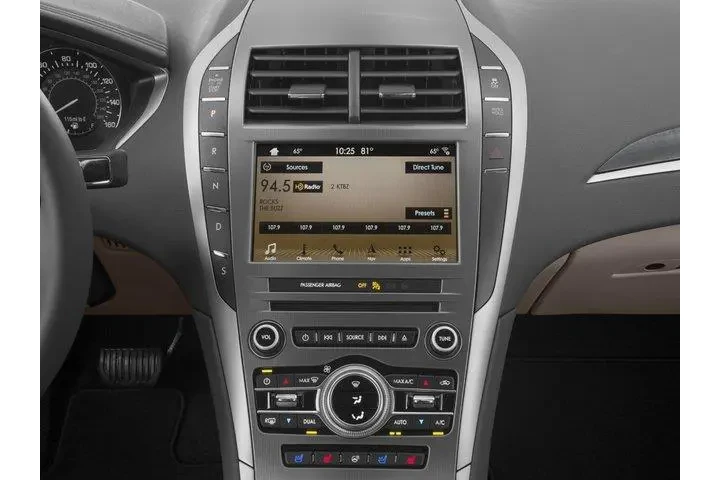 $10990 : Lincoln MKZ 2017 Premiere 4d image 10