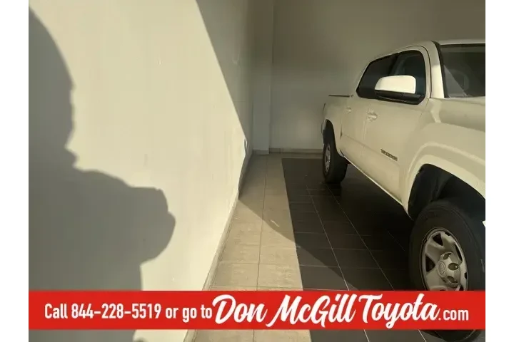 $29855 : Toyota Tacoma 2023 4x2 SR5 4 image 5