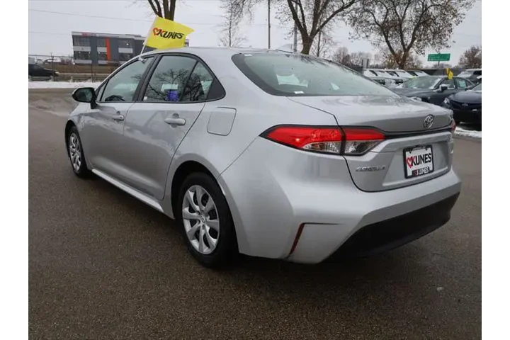 $20377 : Toyota Corolla 2023 LE 4dr S image 7