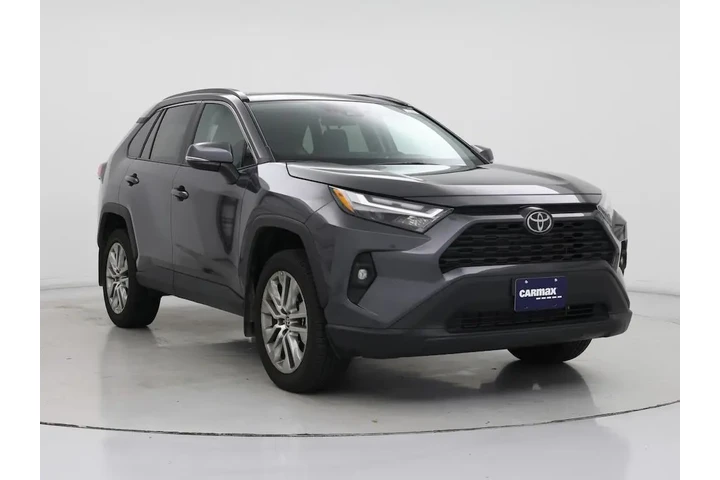 $34998 : Toyota RAV4 2024 AWD XLE Pre image 1