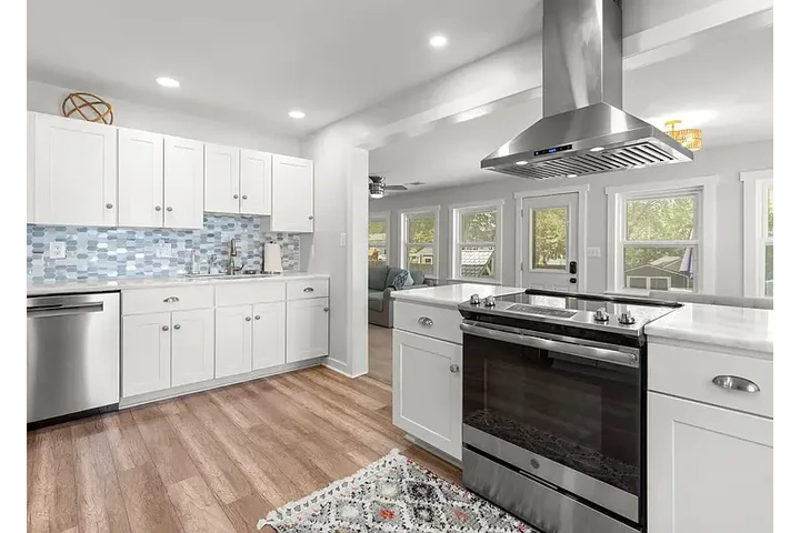 $2670 : HOUSE FOR RENT IN MARYLAND image 8