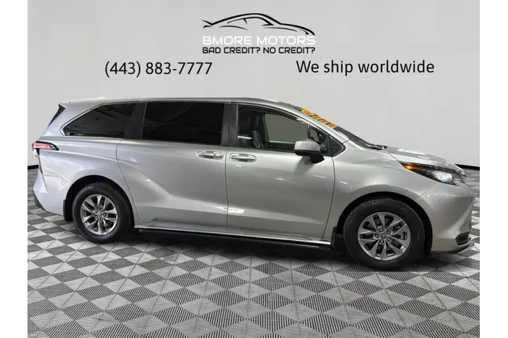 $25999 : 2021 Sienna LE 8-Passenger image 5