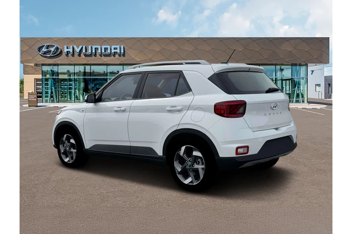 $21900 : Hyundai VENUE 2026 SEL 4dr C image 4